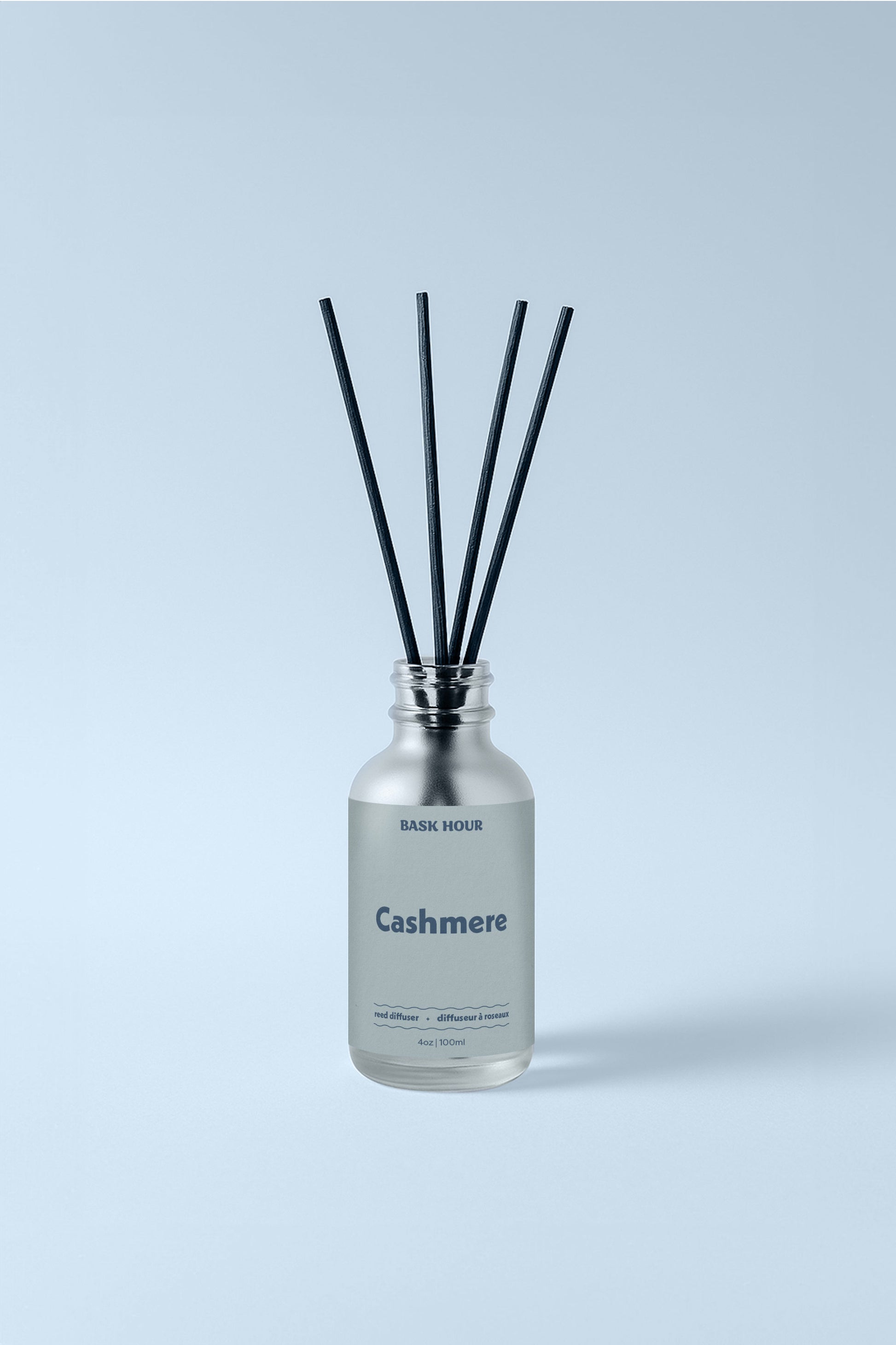 Cashmere reed diffuser with sweet amber, musk and vanilla. The perfect cozy scent that will fill your room. Offering long-lasting scent and a minimalist design.