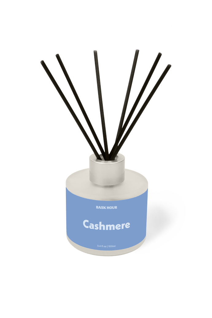 Cashmere Reed Diffuser with sweet amber, musk, and vanilla – warm and cozy luxury home fragrance
