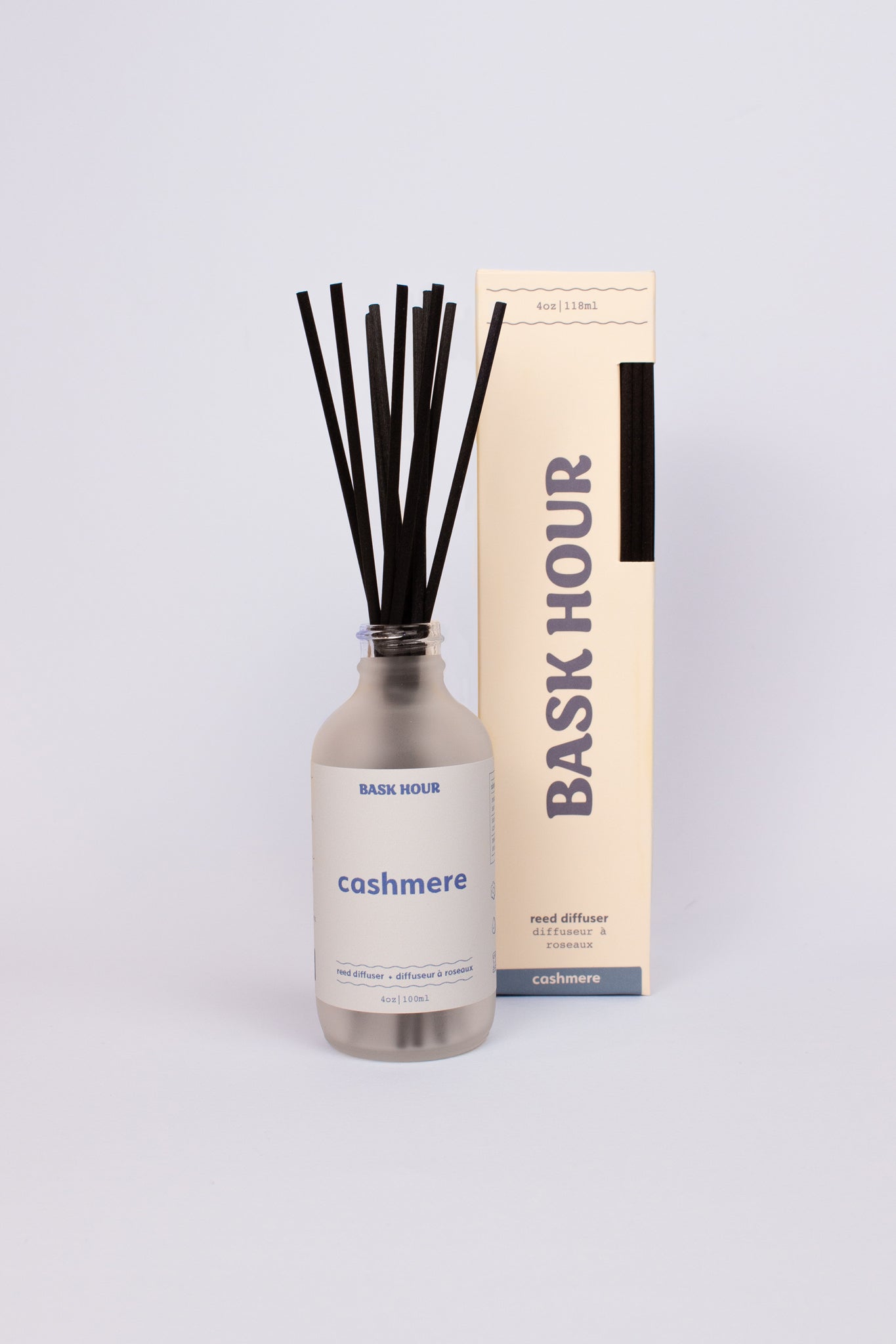 Cashmere reed diffuser with sweet amber, musk and vanilla. The perfect cozy scent that will fill your room. Offering long-lasting scent and a minimalist design.